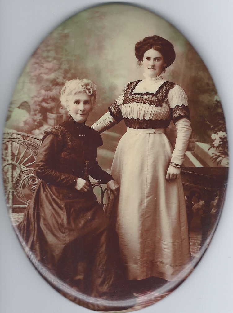 Photo of photos/Elsie Catherine (later to be Telford) w Mary (McInnes) McLennan